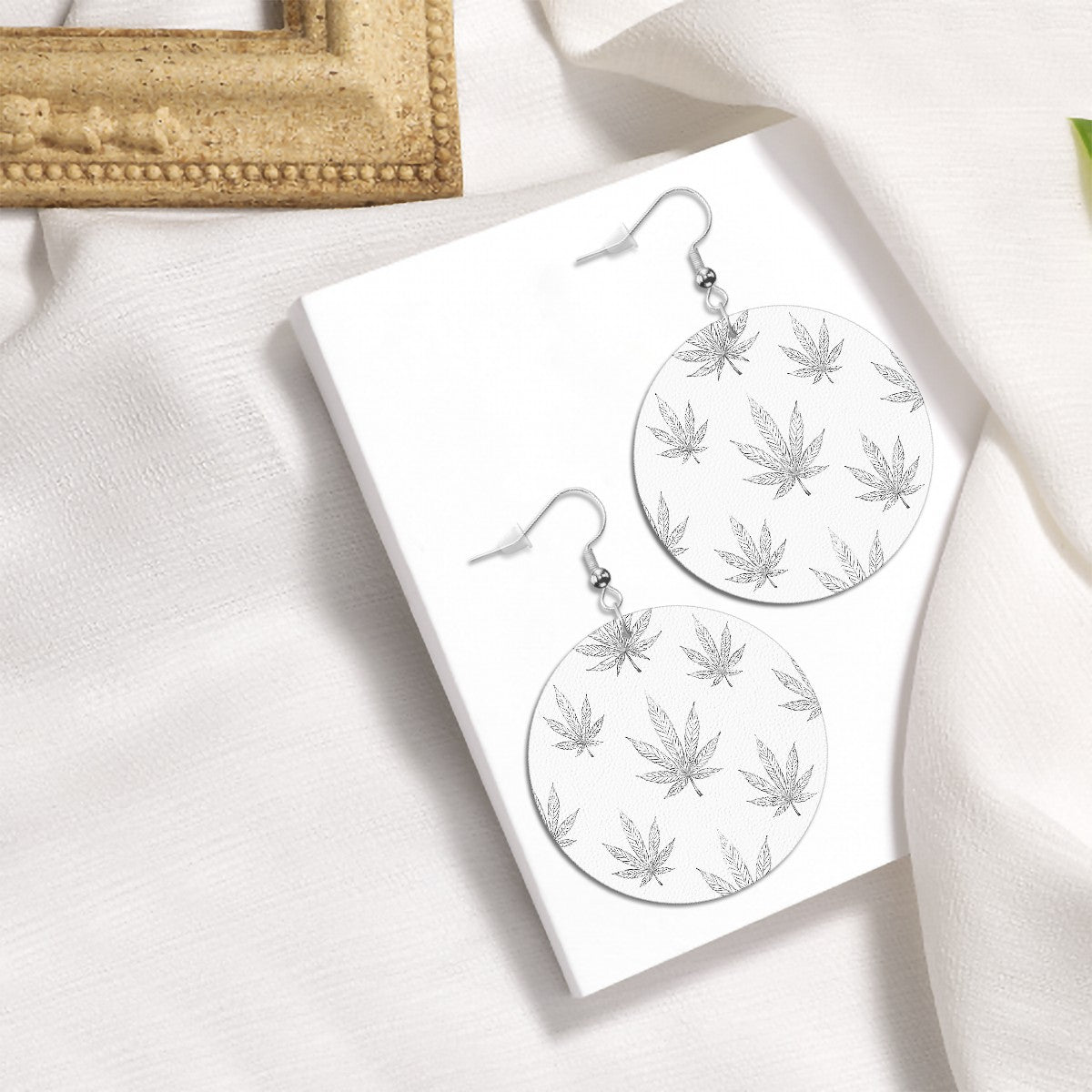 Leather Round Earrings White and Gray